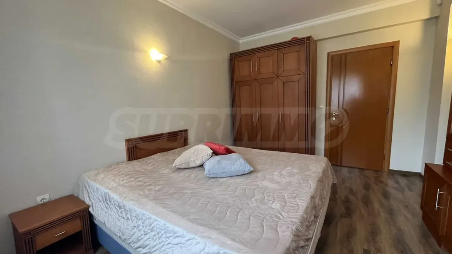 Spacious 3-Bedroom Apartment with Garage in "Maxi" Complex, Sofia - Image 3