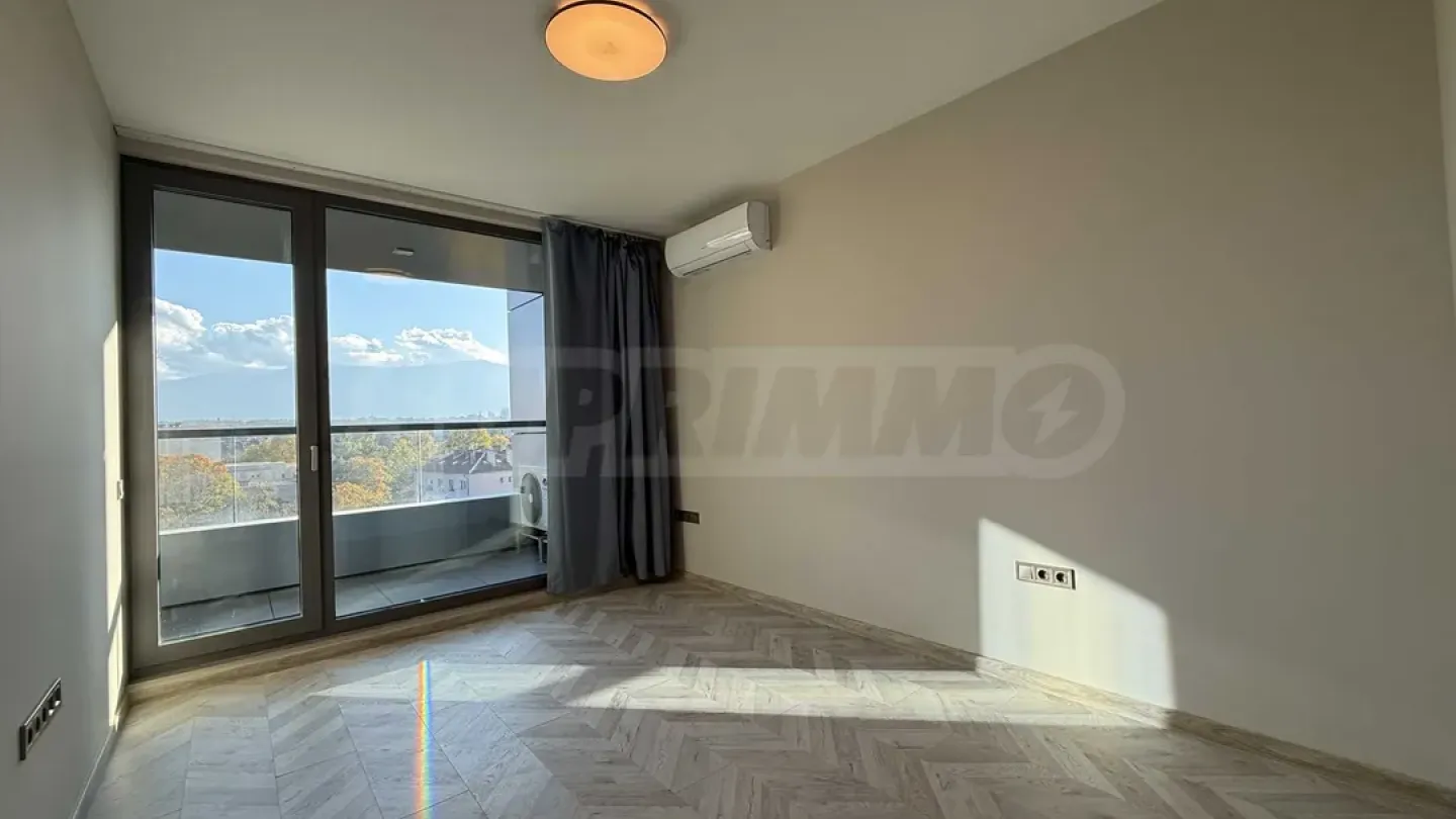 Sunny 2-Bedroom Apartment - Park & Vitosha Views - Image 1
