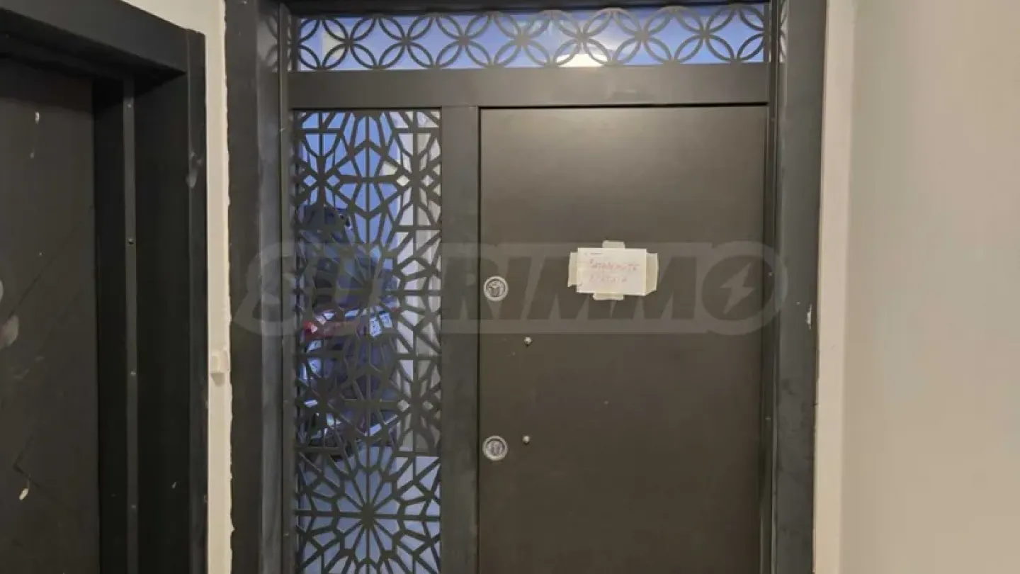 Spacious 3-Bedroom Apartment in Sofia's Center - Image 5