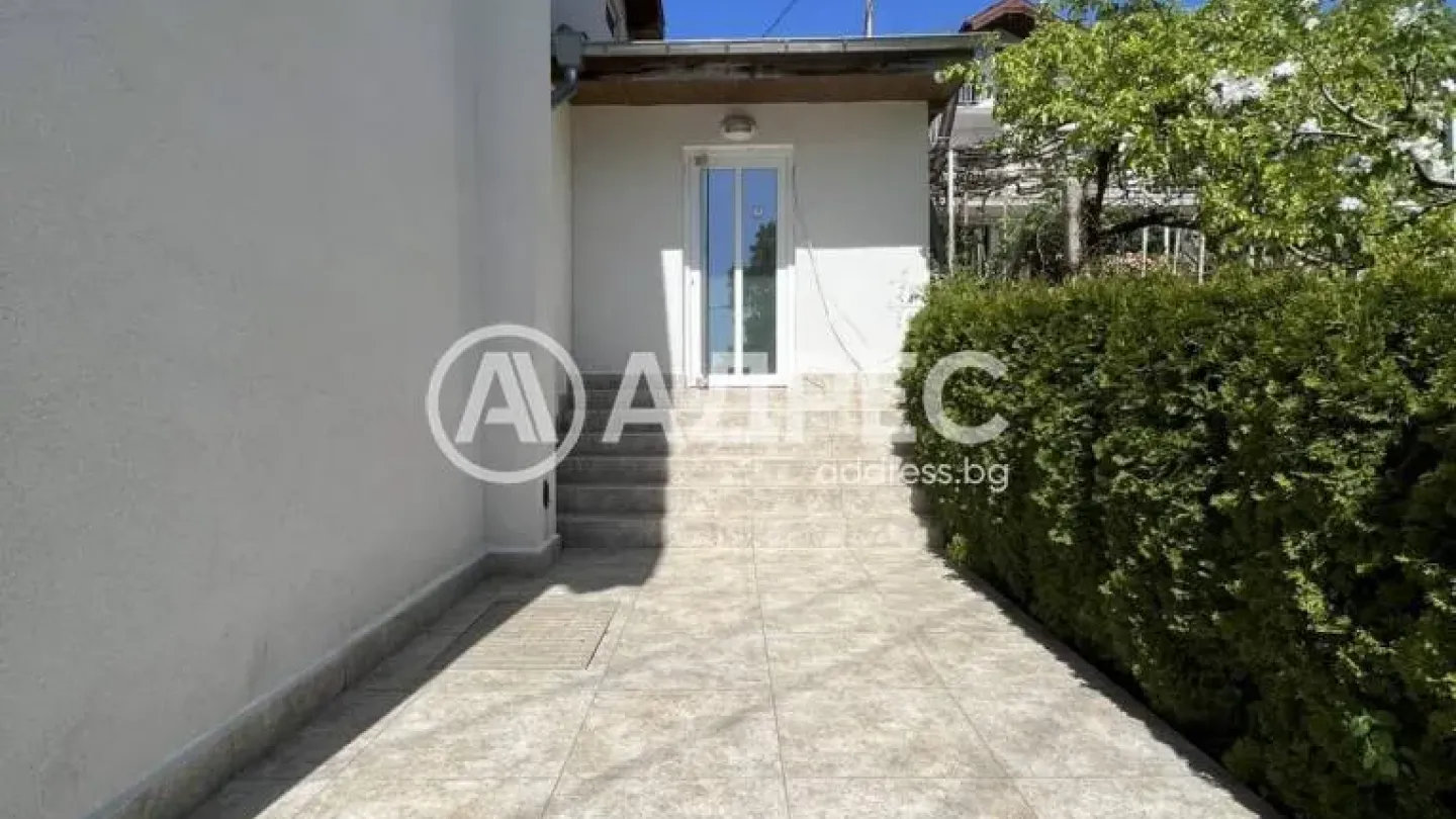 Spacious Villa with Stunning Sea and Forest Views for Sale - Image 5
