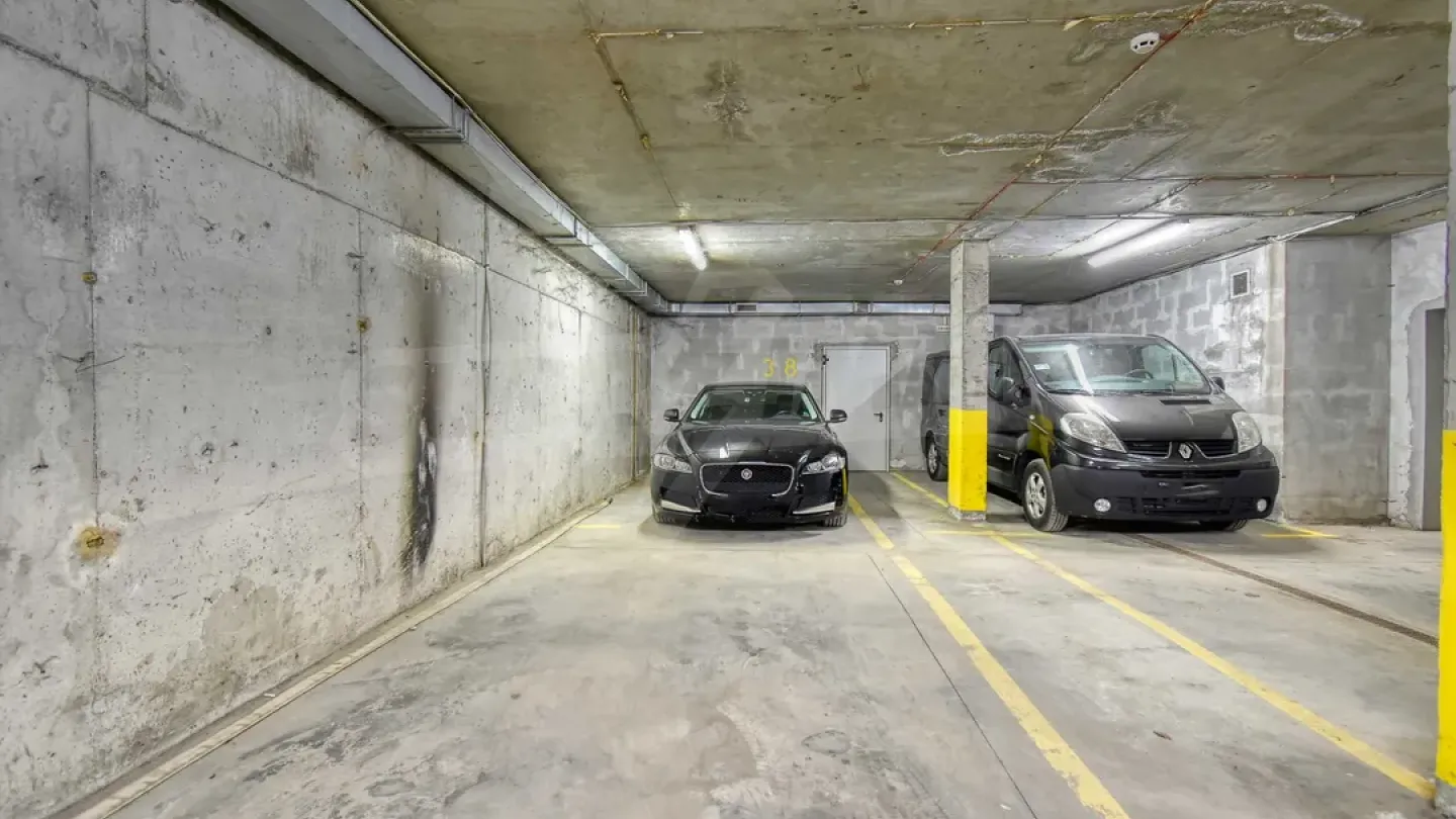 Spacious, Fully Furnished 3-Bedroom Apartment in Sofia's Student City - Image 4