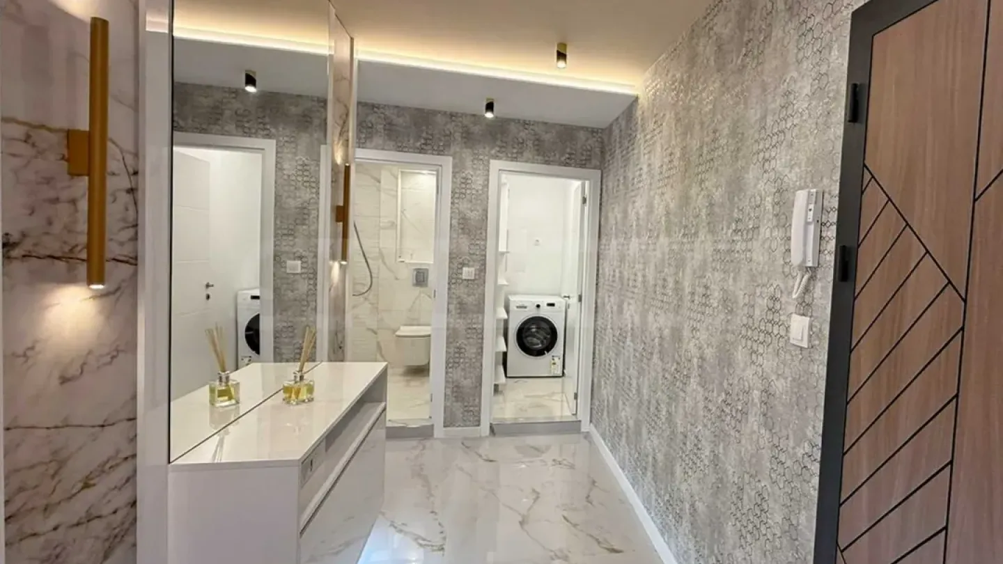 Spacious, Fully Furnished Two-Bedroom Apartment in Plovdiv's "Ostomila" Residential Complex. - Image 1