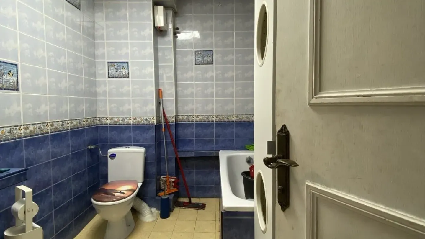 Spacious 3-Bedroom Apartment for Rent in Sofia's Heart - Image 3