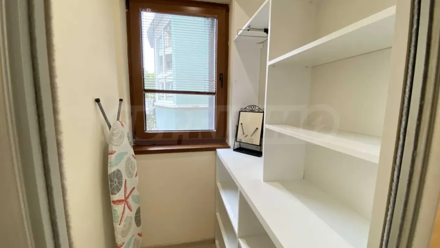 Stylish 2-Bedroom Apartment in Varna City Center - Image 2