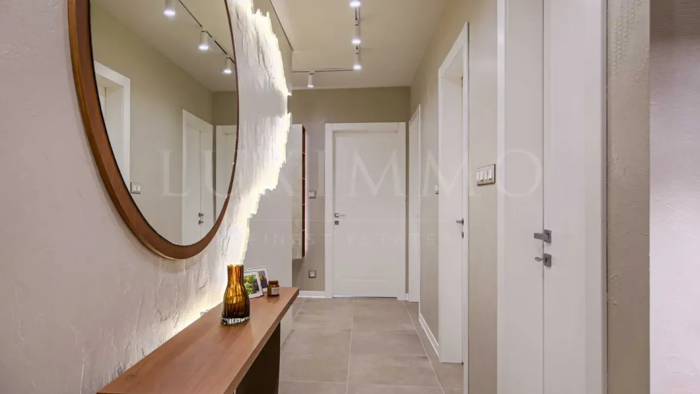 Spacious, Fully Furnished 3-Bedroom Apartment in Sofia's Iztok - Image 1