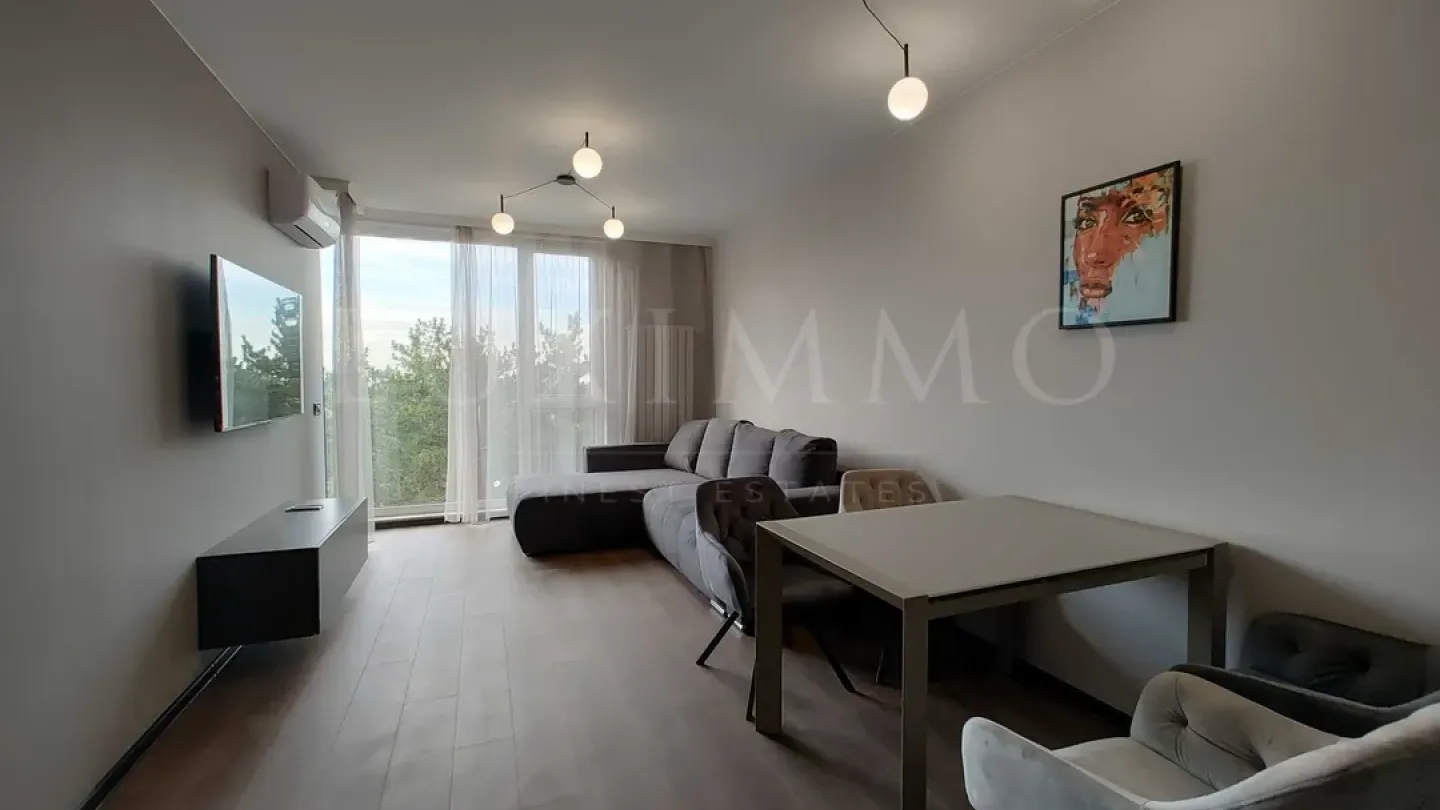 Stylish 2-Bed Apartment, Bright, Fully Furnished, Sofia - Image 5