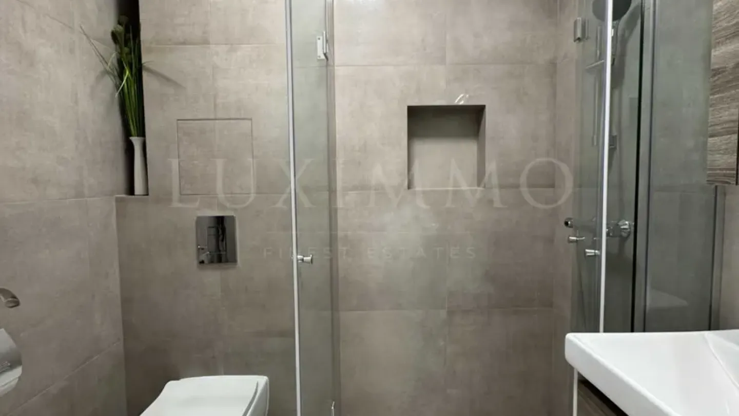 Stylish One-Bedroom Apartment in New Building - Plovdiv - Image 5