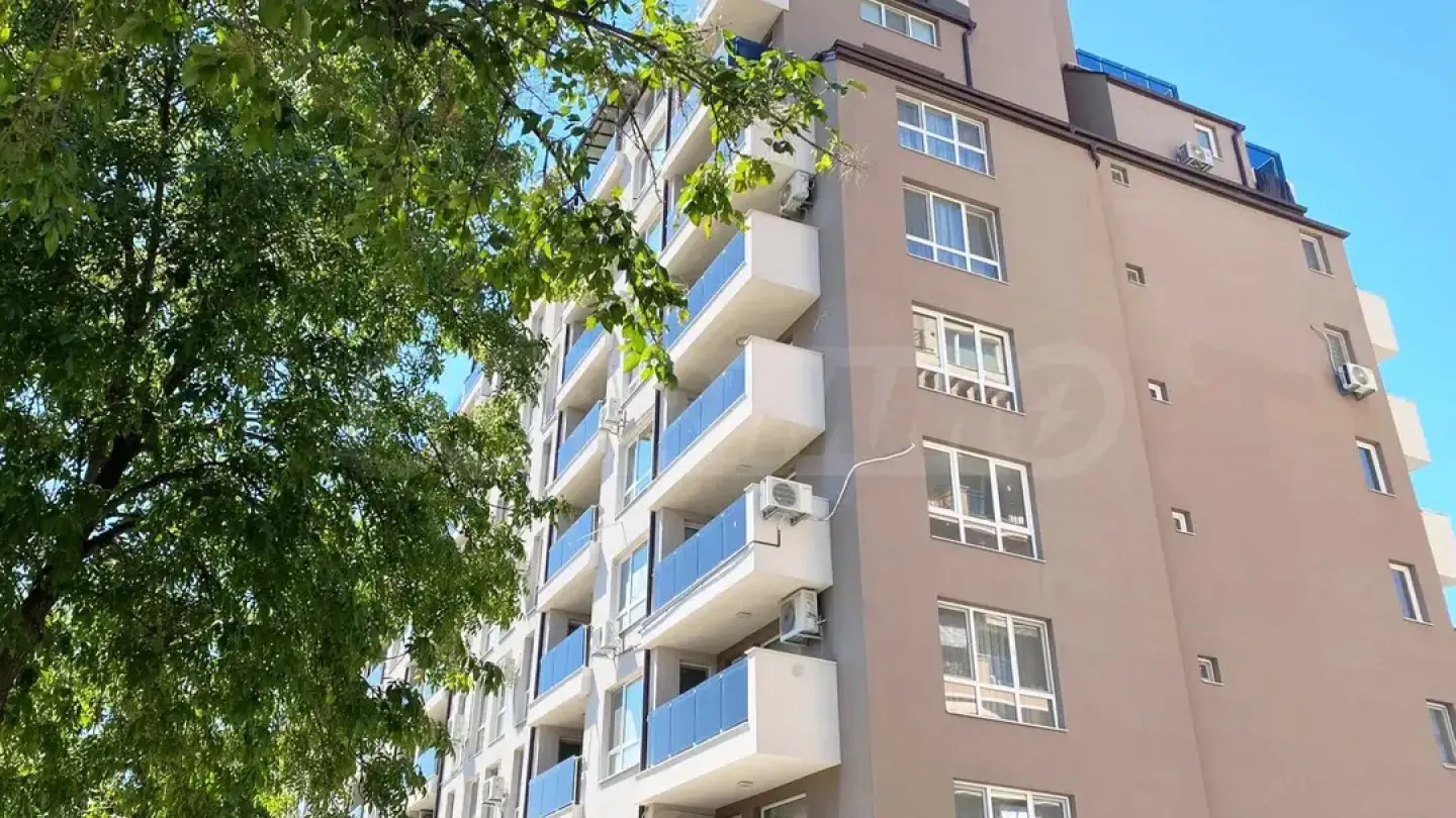 Spacious 2-Bedroom Apartment in New Plovdiv Building - Image 2