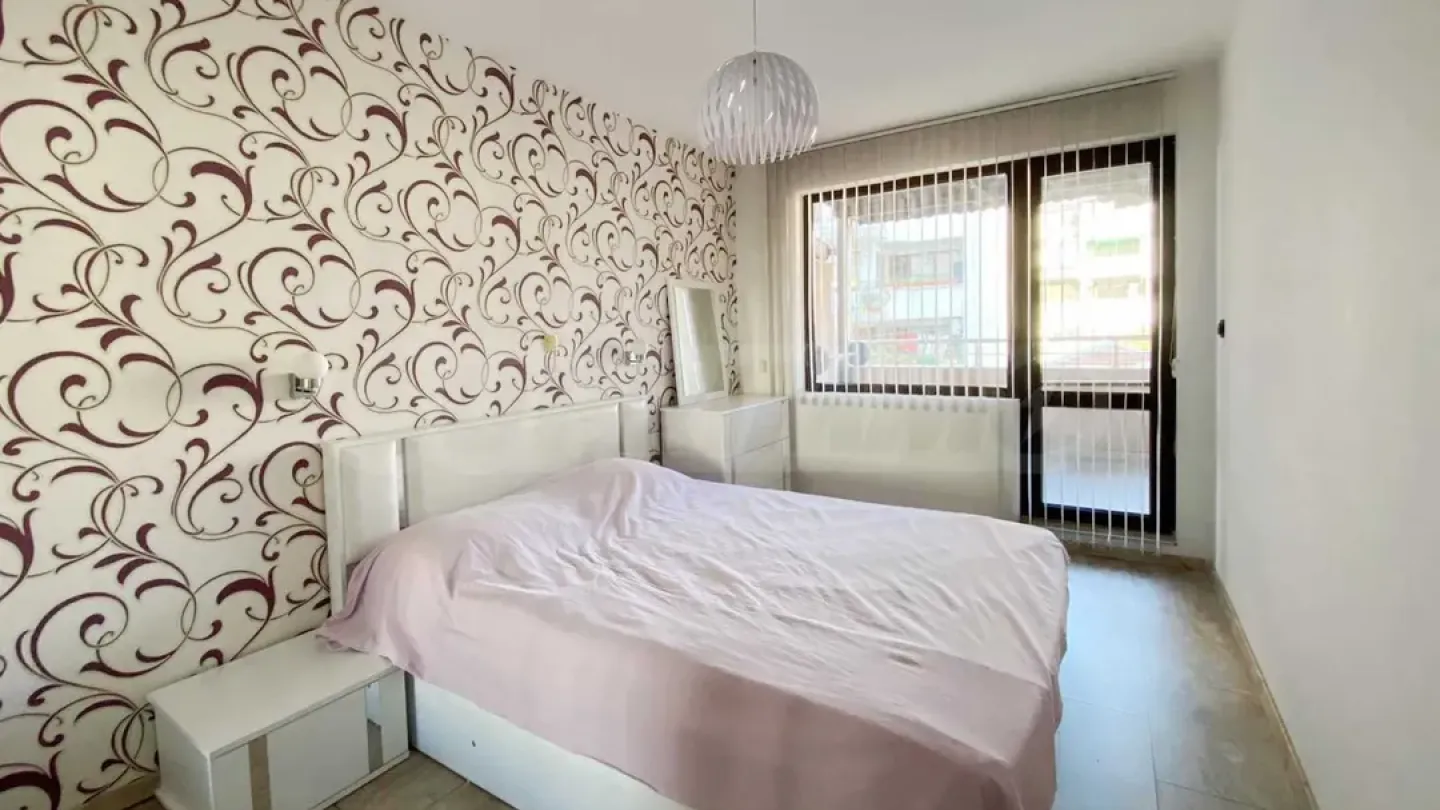 Spacious Fully Furnished 3-Bedroom Apartment in Central Plovdiv - Image 4