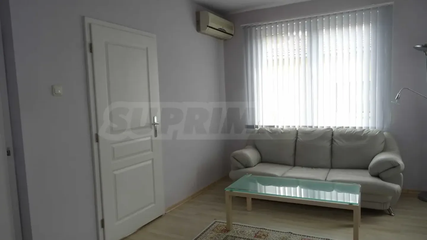 Spacious 3-Bedroom Apartment Near Varna University - Image 1
