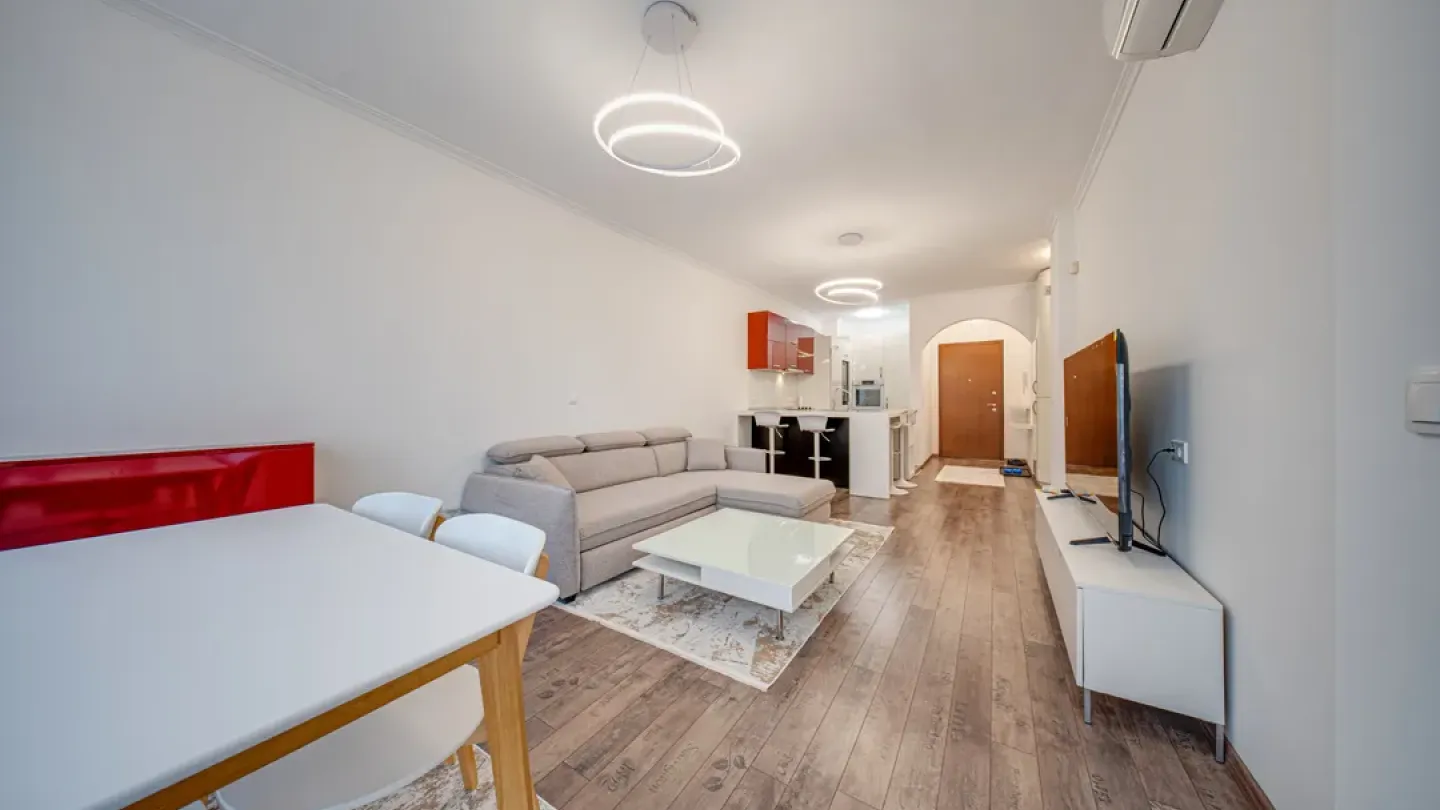 Luxury Fully Furnished 1-Bedroom Apartment in Sofia's Prestigious ESTE Home - Image 5