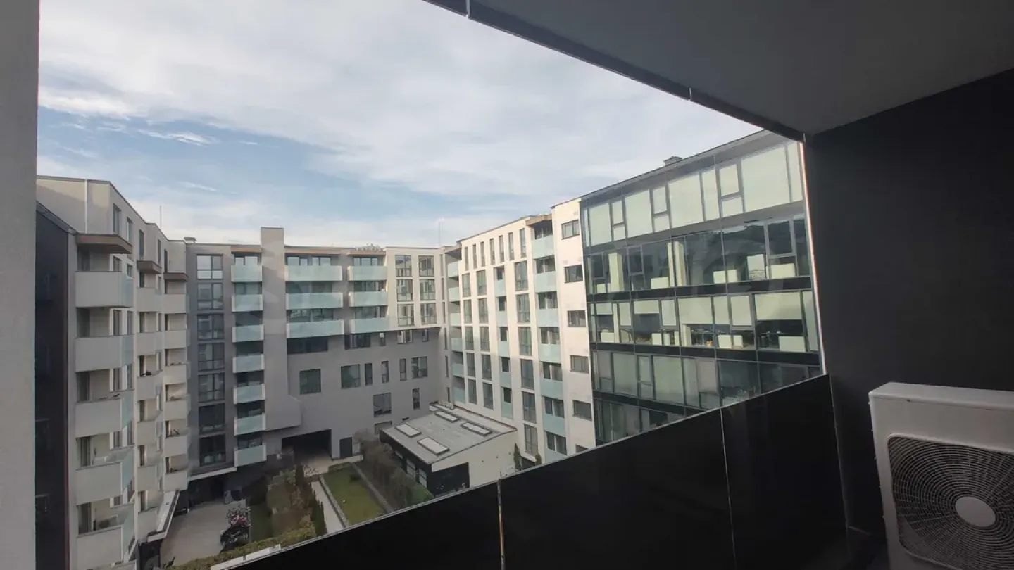 Stylish 2-Bedroom Apartment in Sofia's Izgrev District - Image 3