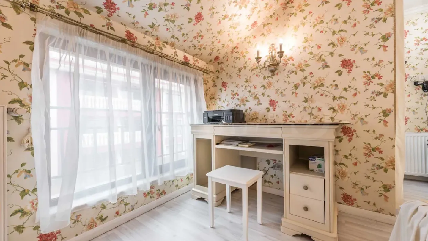 Luxury 4BR Apartment - Varna Center, Sea View - Image 4