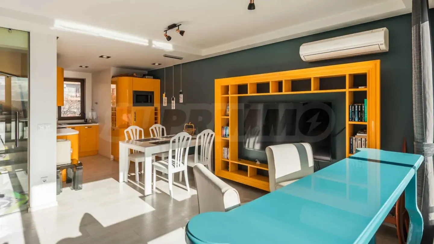 Luxury Varna Apartment with Sea Views - 2 BR - Image 2