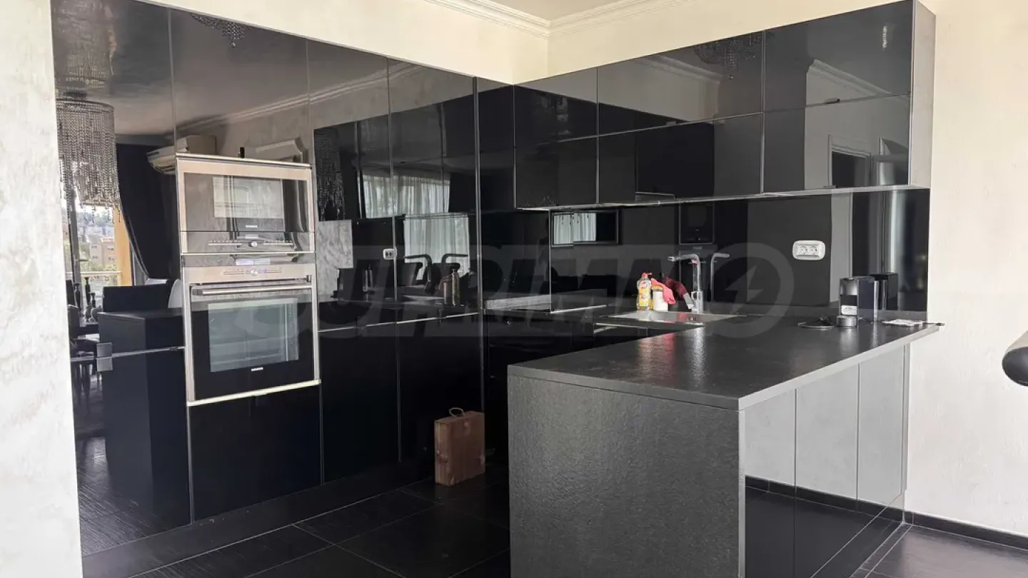 Spacious 3-Bedroom Apartment - Mariitsa Blvd, Plovdiv - Image 3