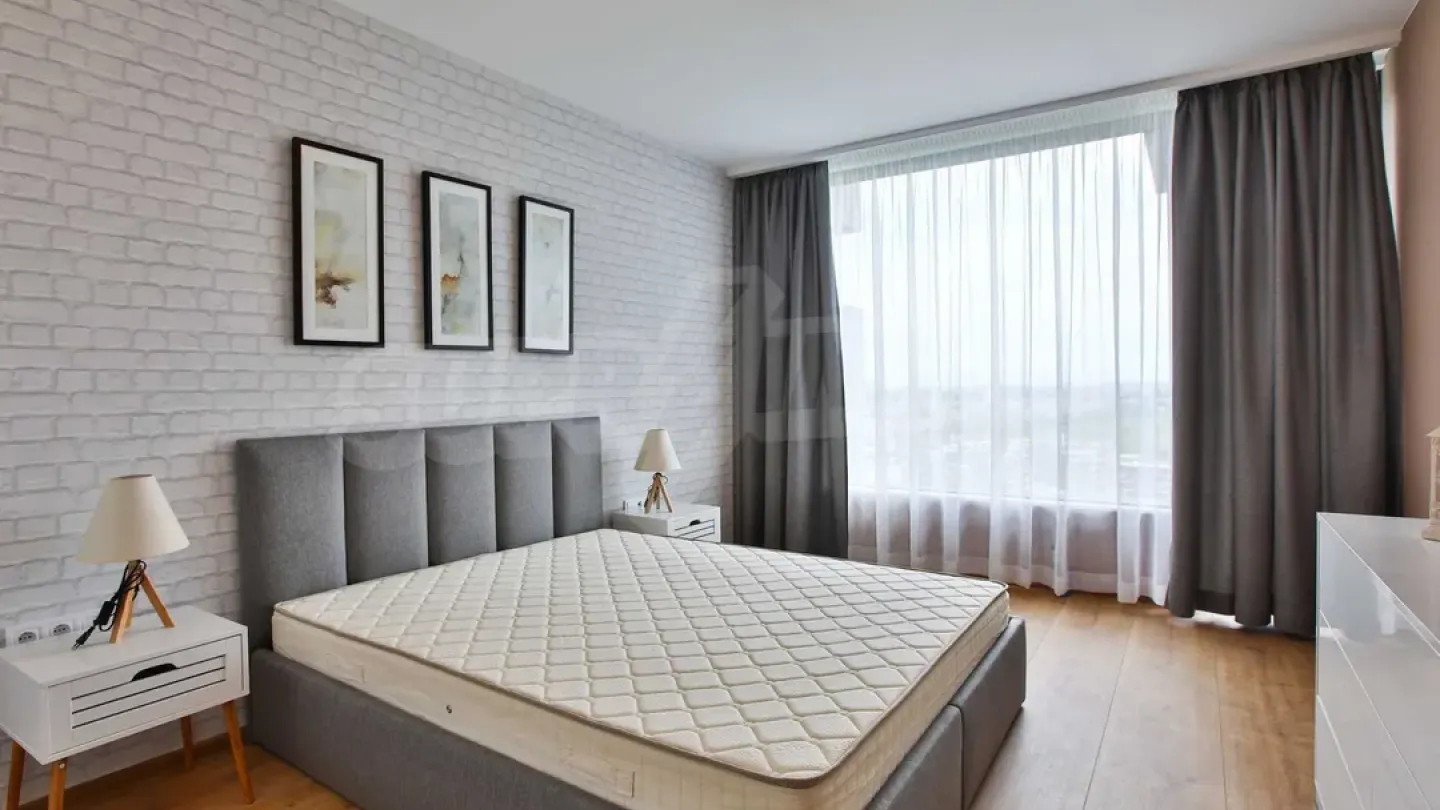 Spacious, Fully Furnished 1-Bedroom Apartment in Sofia - Image 2