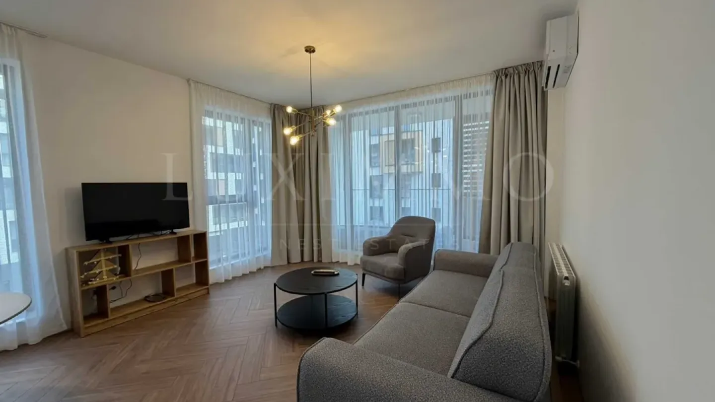 Spacious, Fully Furnished 1-Bedroom Apartment in Royal Garden 2 - Image 4