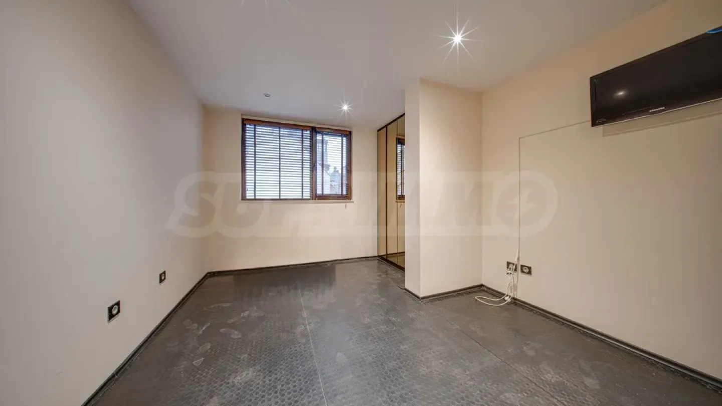 Spacious Fully Furnished Apartment Near Bulgaria Blvd. Sofia - Image 2