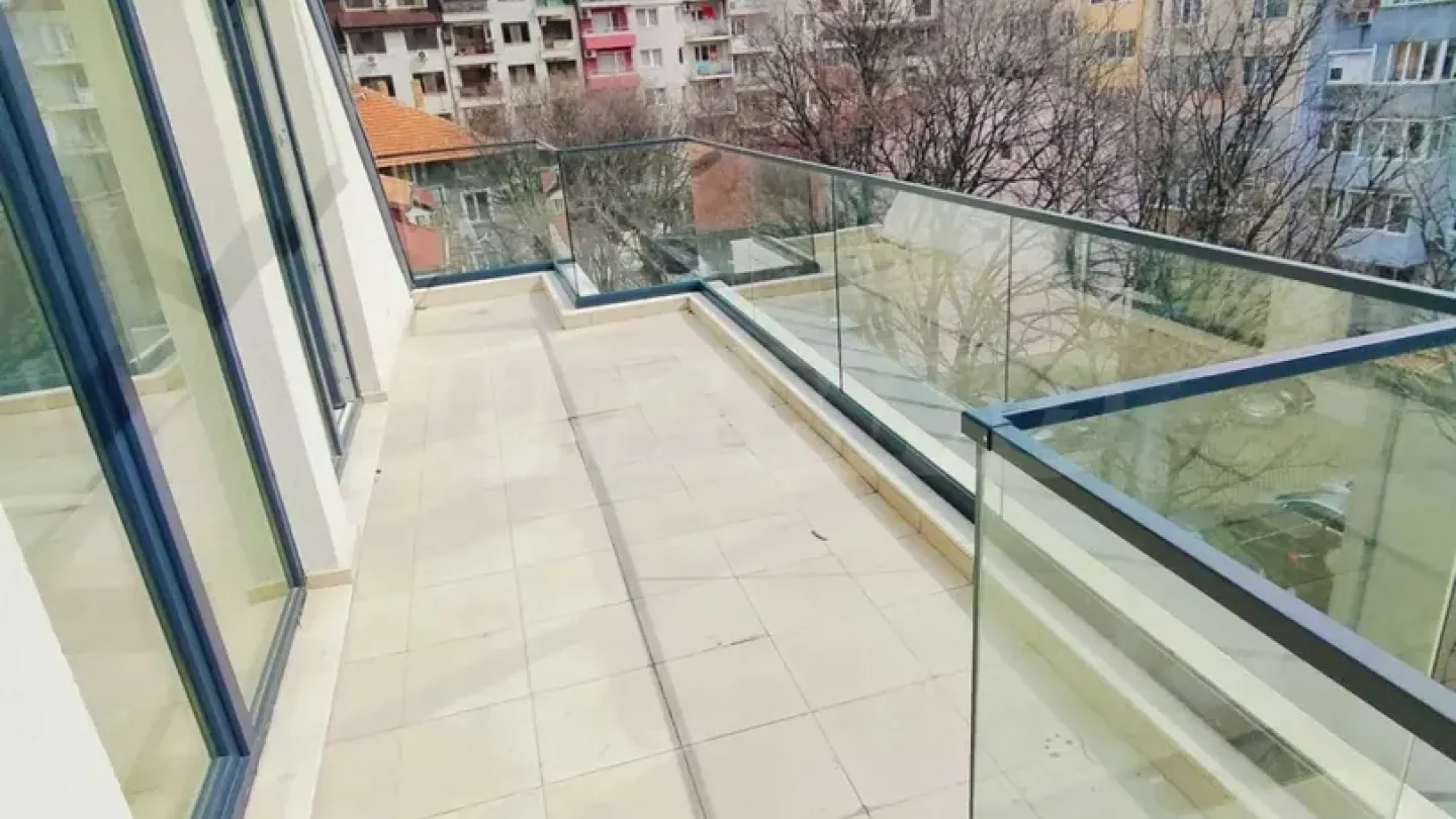 Spacious Levski Maisonette - Varna, Bulgaria, 117m2 - Image 1