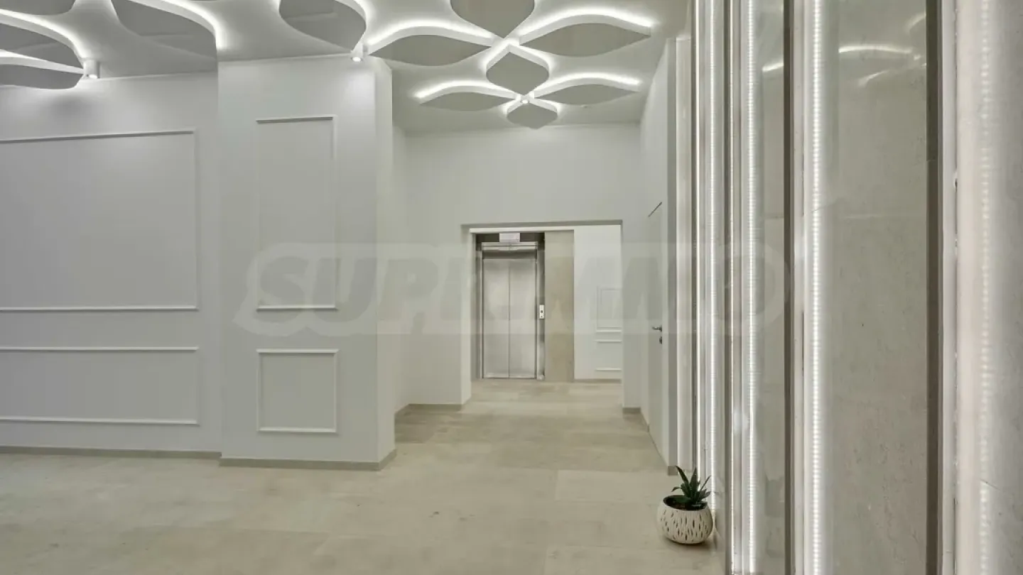 Luxury 2-Bedroom Apartment in Plovdiv Center - Image 2