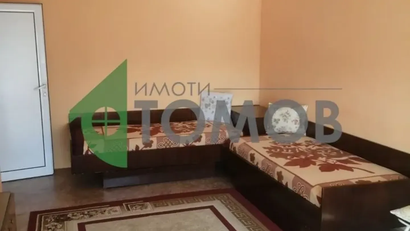 Spacious Two-Bedroom Apartment in Ruse's Rodina 2 District - Image 5