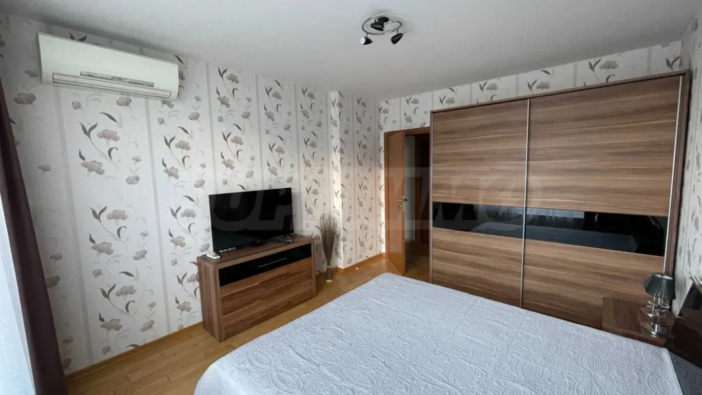 Spacious 2-Bedroom Apartment in Sofia, Buena Vista Complex - Image 1