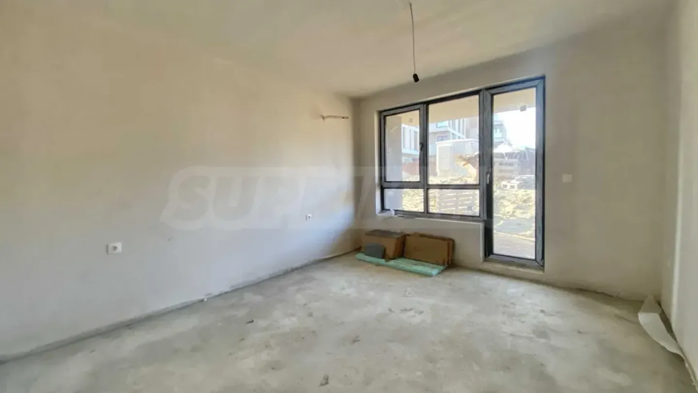 Spacious Two-Bedroom Apartment in Sofia's Madlinia District - Image 2