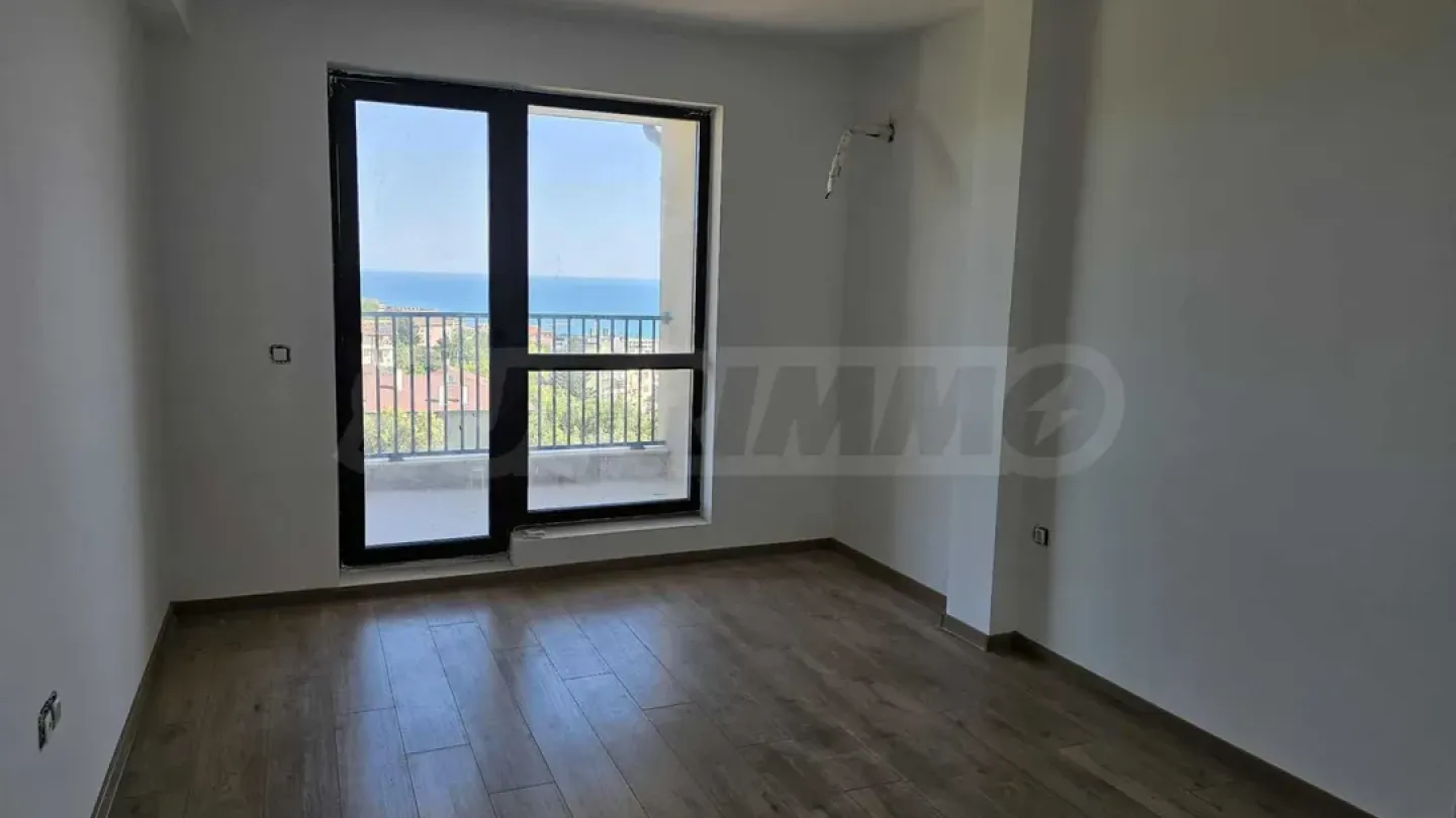Varna Seafront 3BR Apartment - New! - Image 4