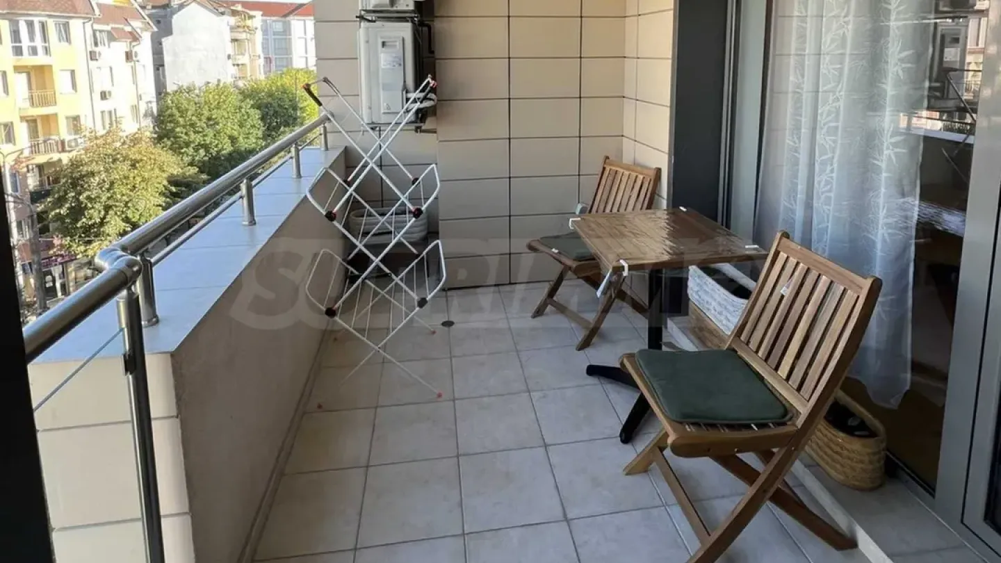 Luxury Varna Apartment with Parking - 150m2 - Image 3