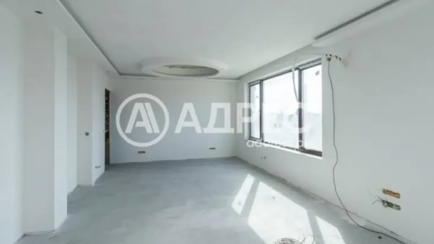 Spacious Villa with Sea Views - 6 Bedrooms, Varna, Bulgaria - Image 2