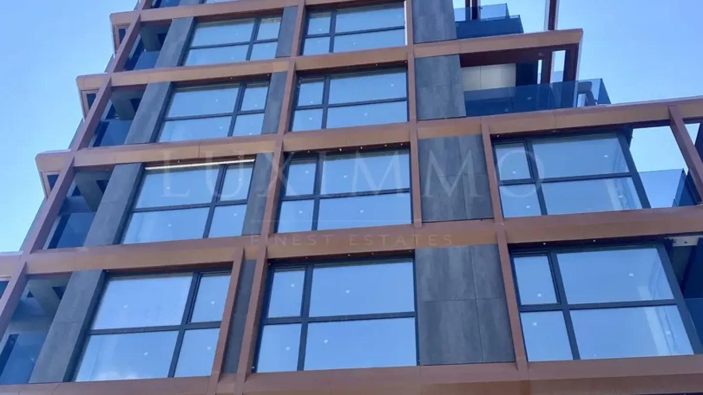 Spacious 2-Bedroom Apartment in Sofia's Boutique Building - Image 2