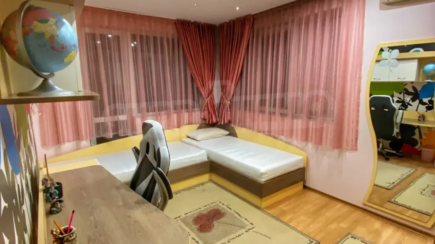 Spacious 3-Bedroom Apartment Near Plovdiv Hills - Fully Furnished - Image 4