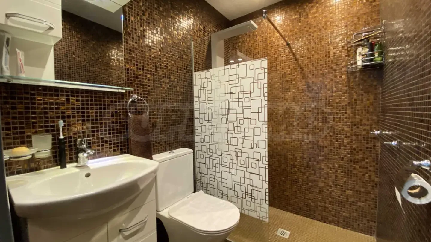 Spacious, Fully Furnished Apartment in Burgas City Center - Image 4