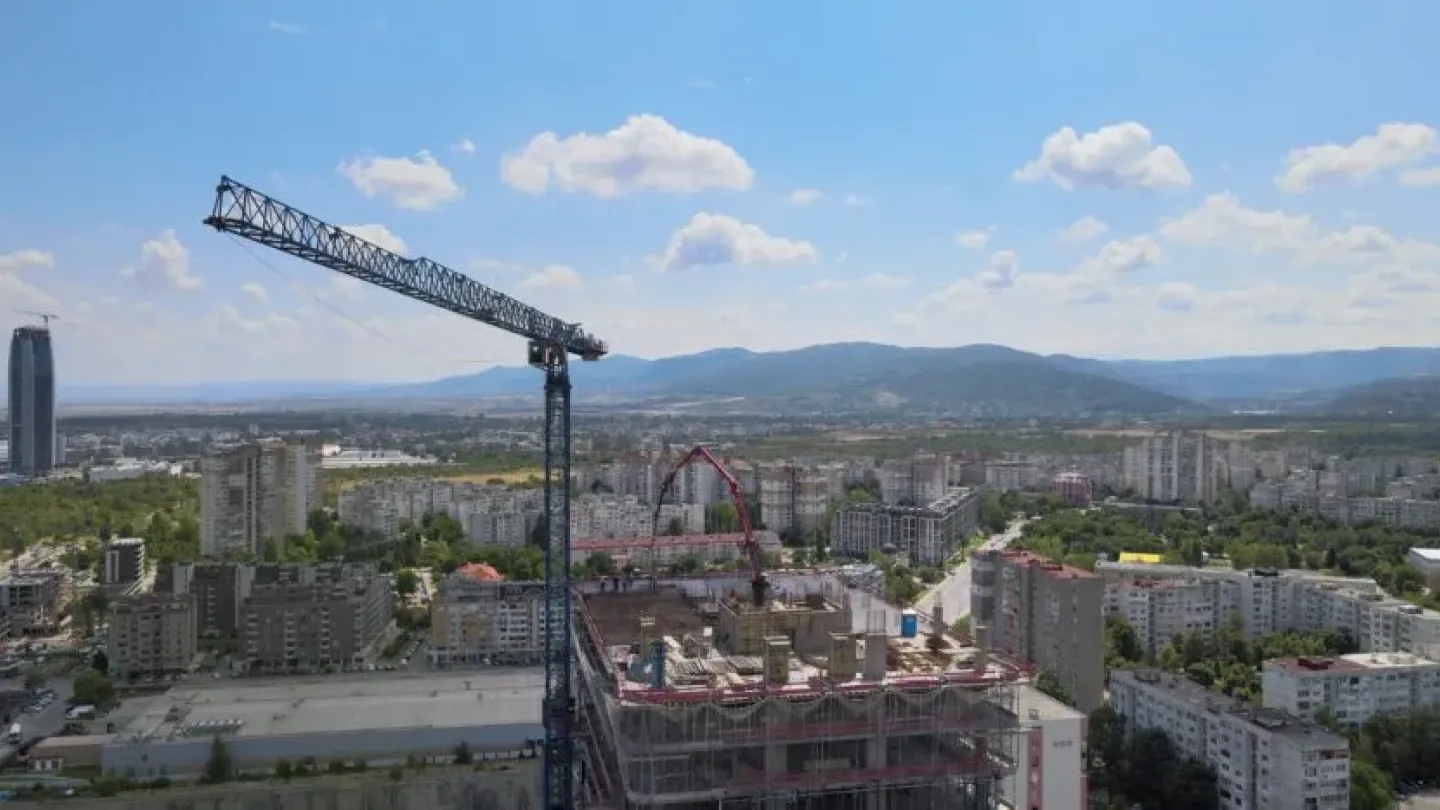 Spacious Penthouse Apartment with Stunning Sofia City Views - Image 5