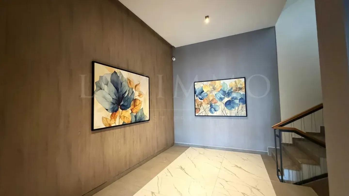 Spacious, Fully Furnished 1-Bedroom Apartment in Royal Garden 2 - Image 3