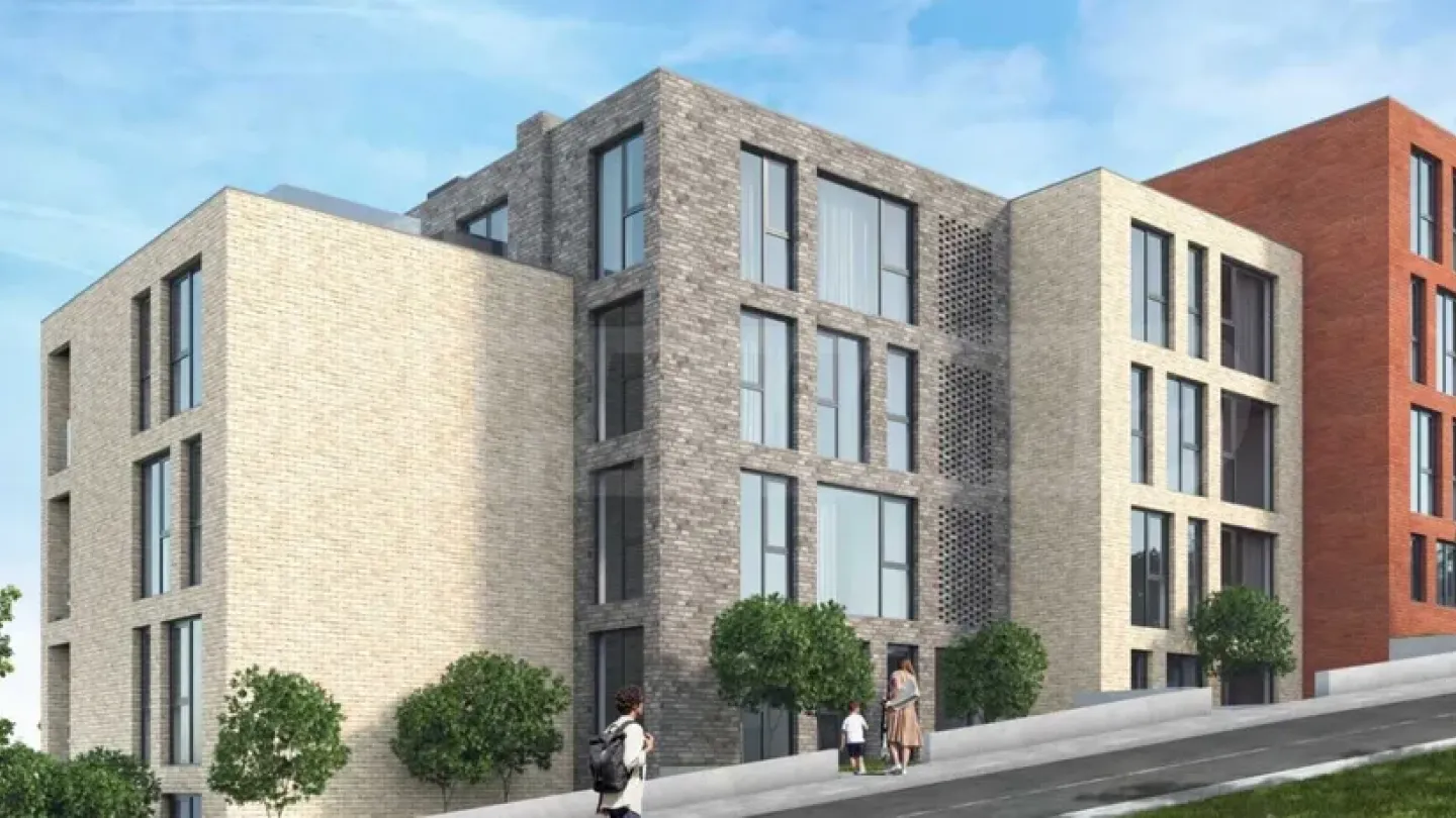 Varna 3BR Apartment - Sea Views & Luxury - Image 1