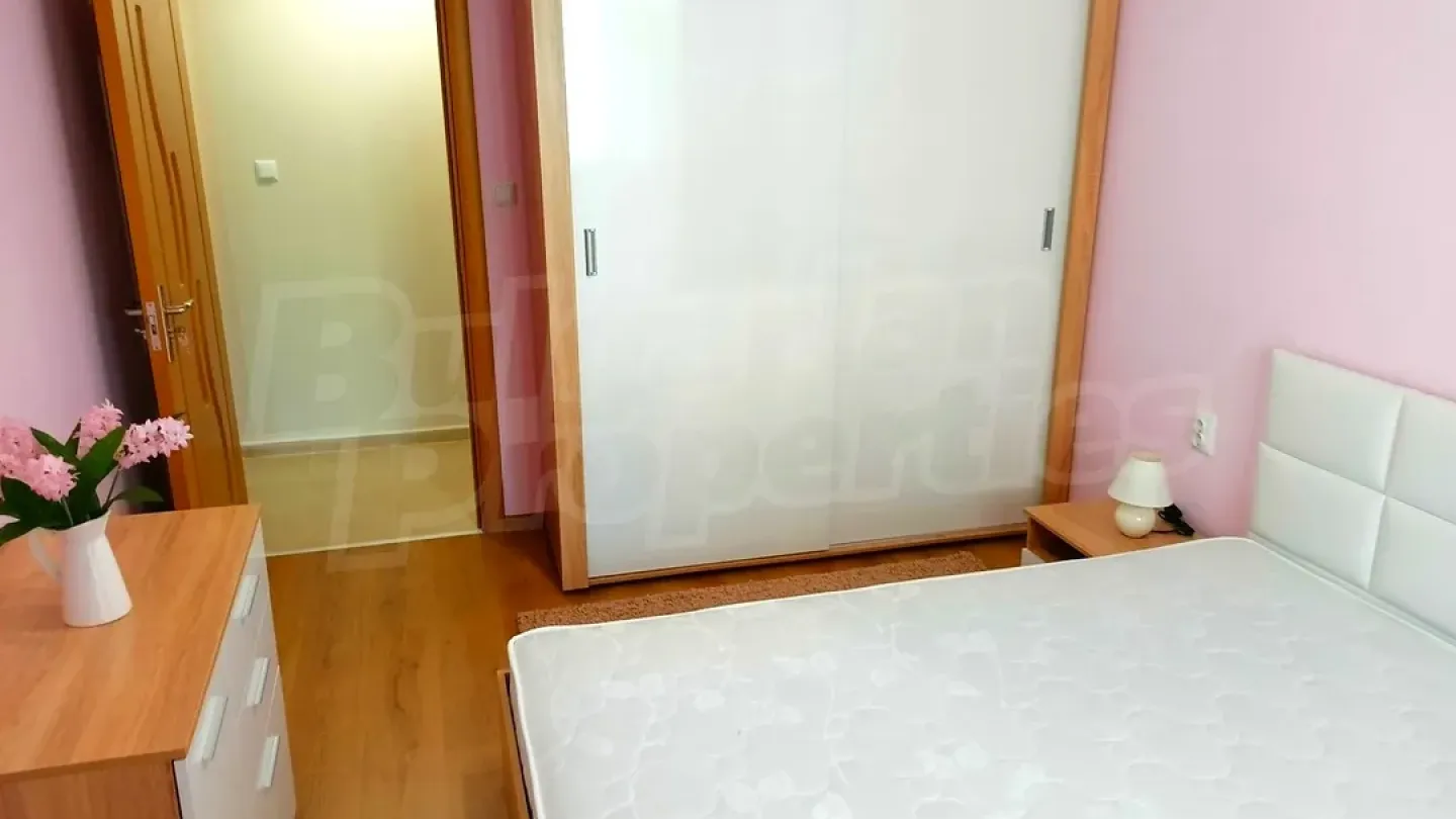 Luxurious Fully Furnished 1-Bedroom Apartment Near Artillery Park - Image 2