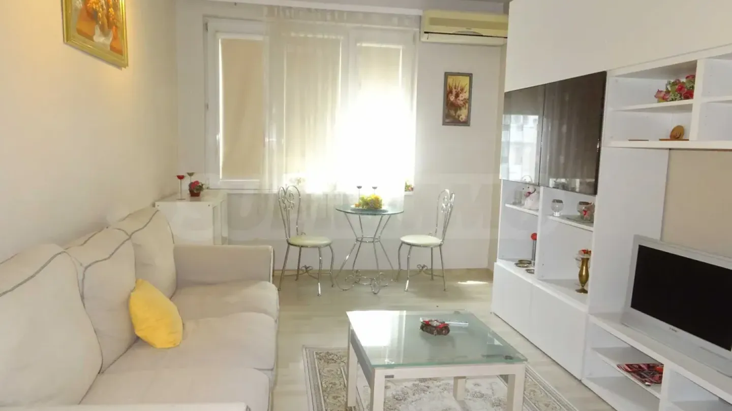 Spacious 3-Bedroom Apartment Near Varna University - Image 4