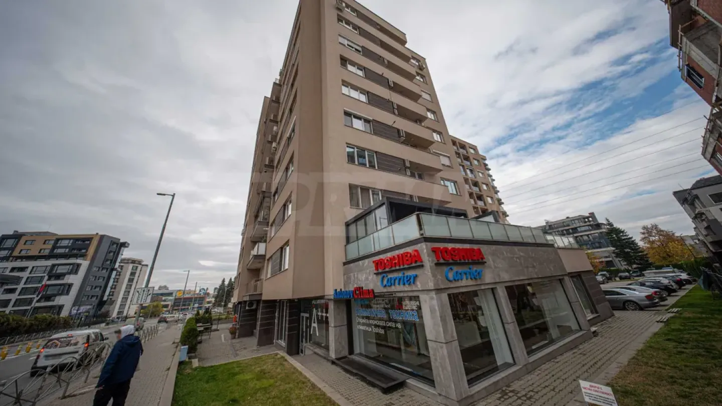 Fully Furnished Apartment Near Paradise Mall with Parking Space - Image 3