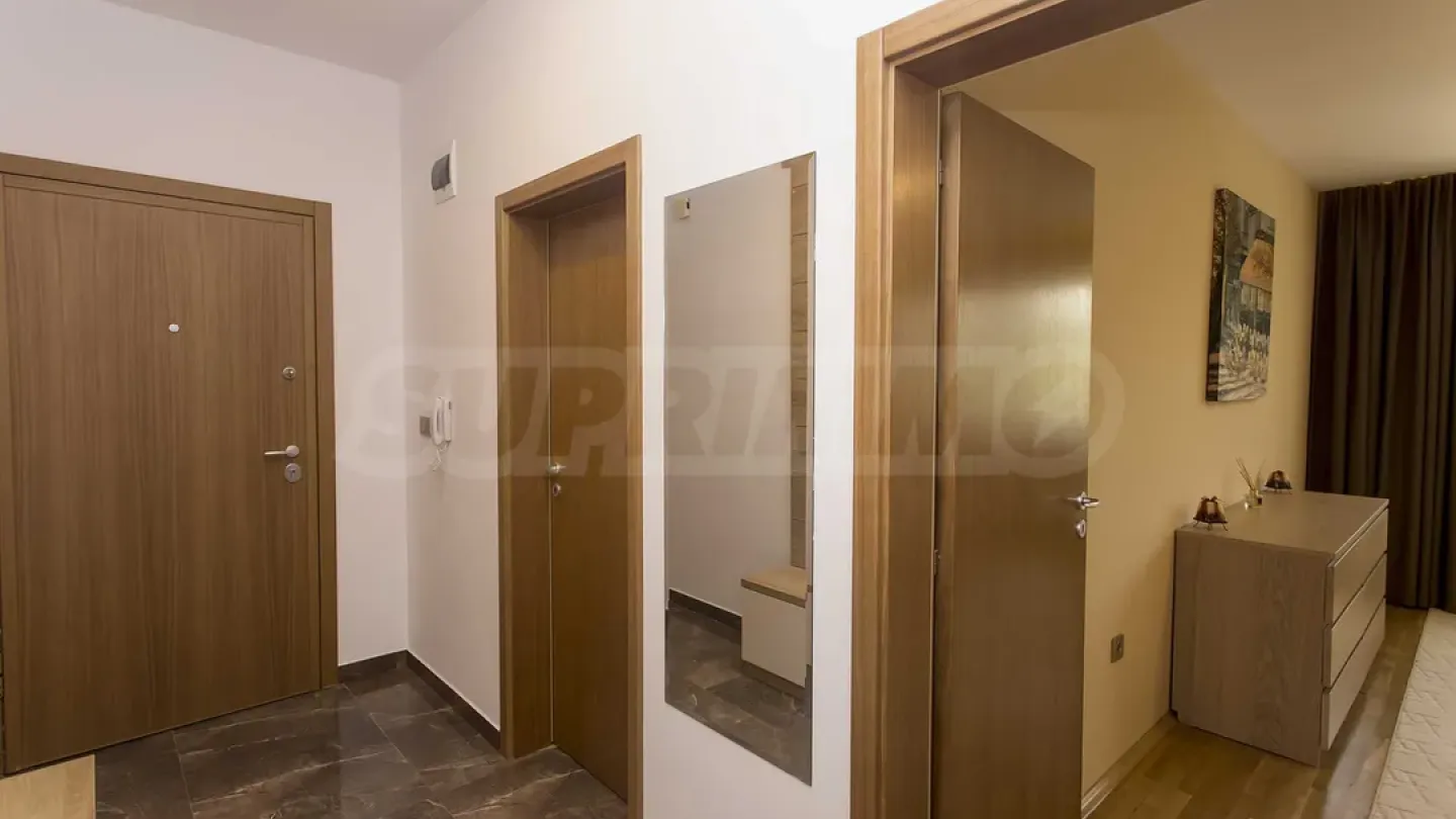 Spacious 3-Bedroom Apartment Near Doctor's Monument, Sofia - Image 1