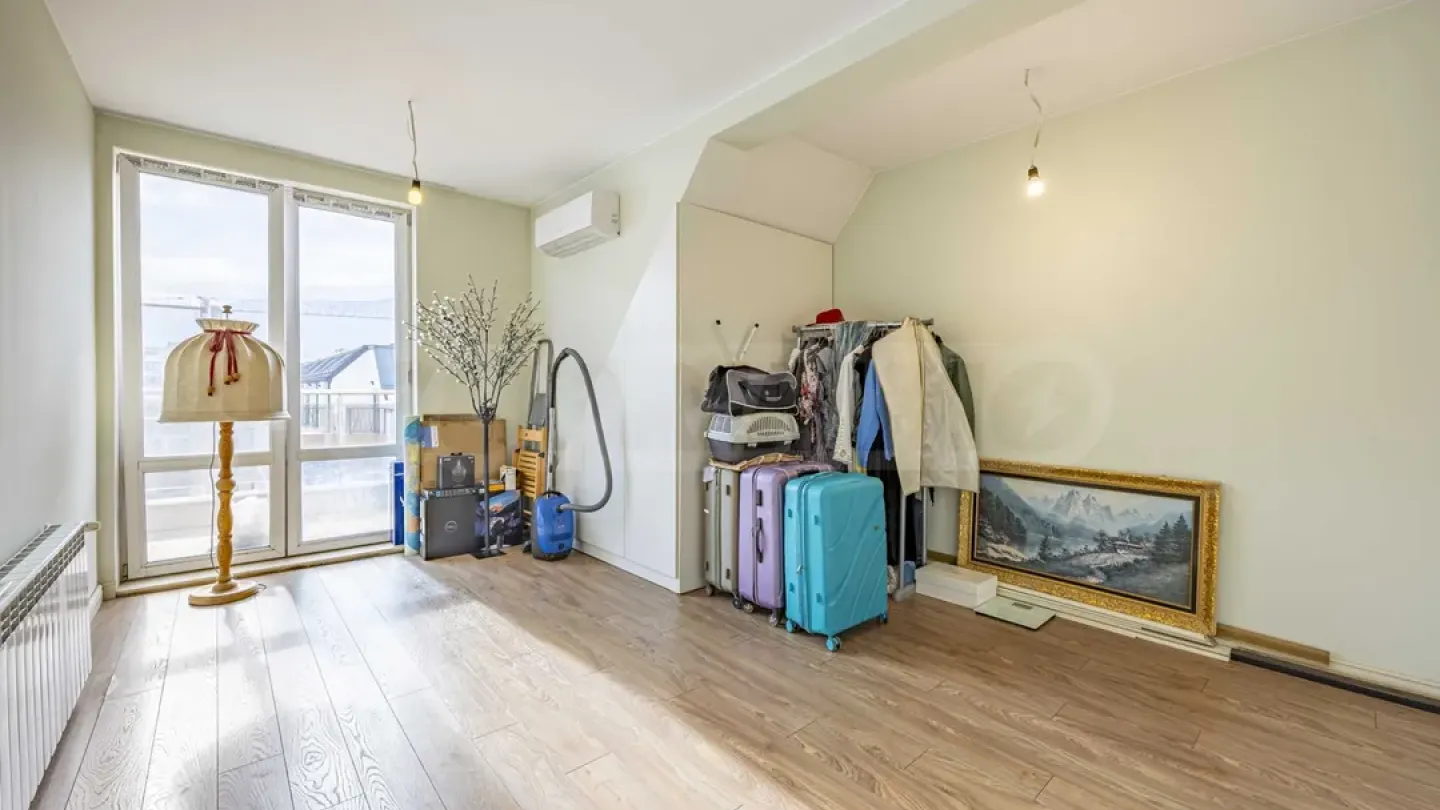 Penthouse with Stunning Vitosha Views - Image 1