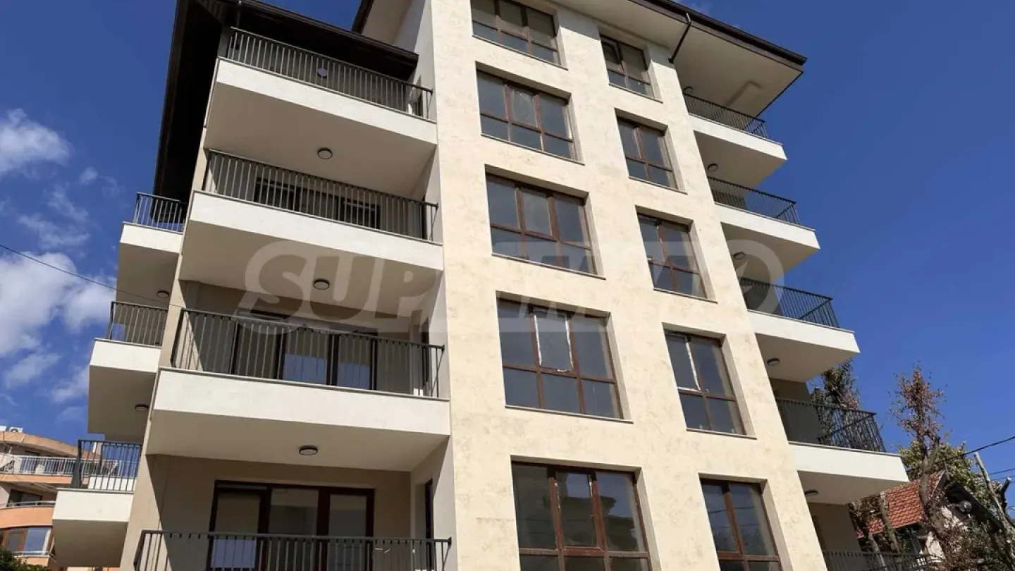 Varna Seafront Apartment - Panoramic Views - Image 4