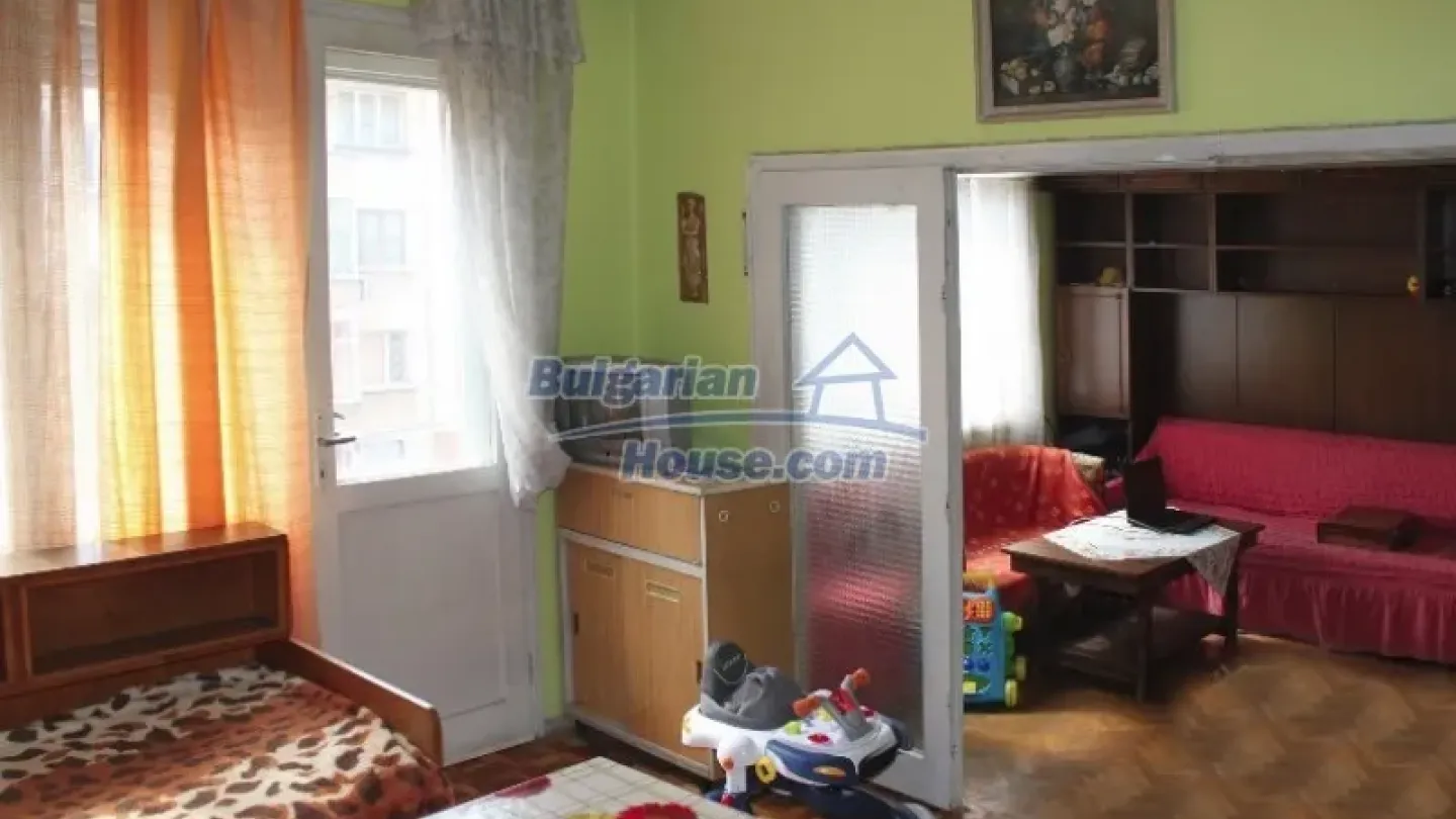 Spacious Stara Zagora Home: 230m² – Central Location - Image 5