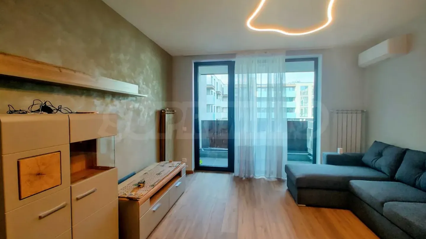 Stylish 2-Bedroom Apartment in Sofia's Izgrev District - Image 2