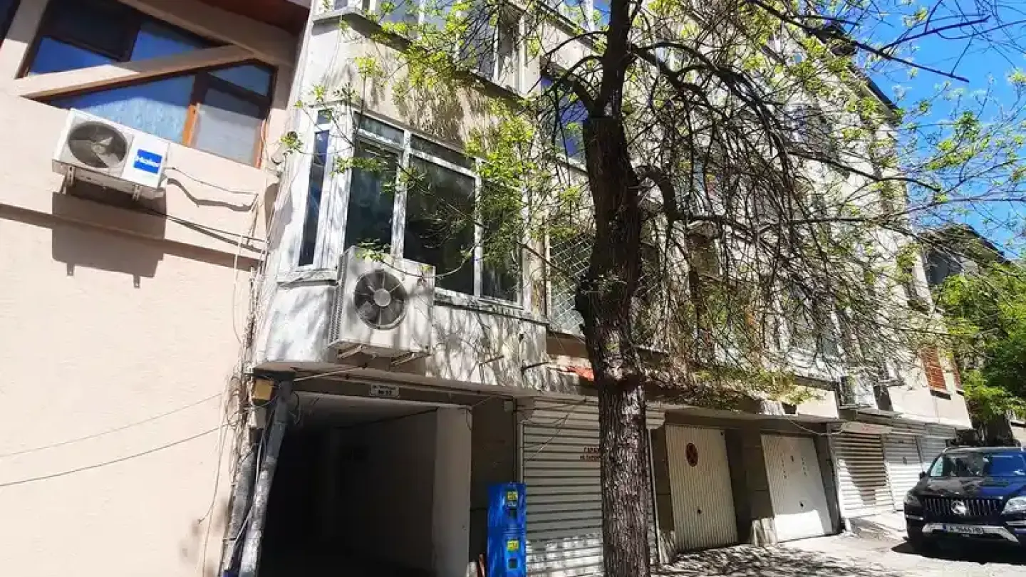 Luxury Energy-Efficient Penthouse in Burgas' Vazrazhdane - Image 1