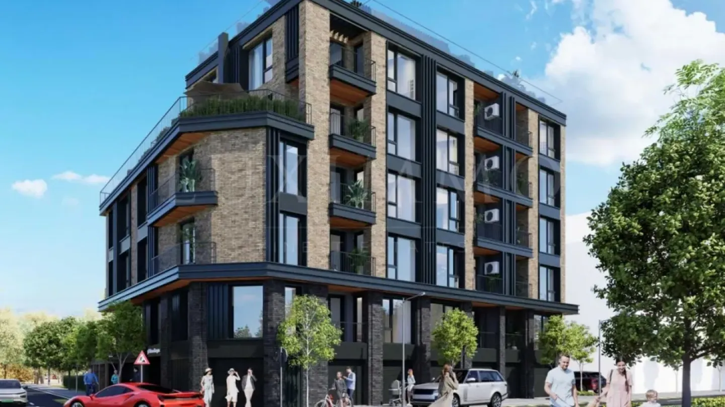 Spacious 2-Bed Apartment in Plovdiv's Center - Image 1