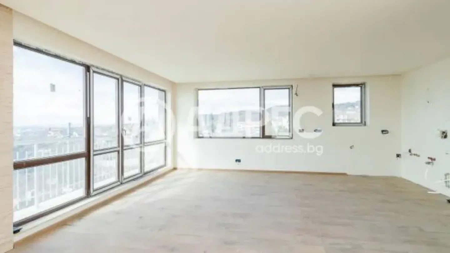 Spacious Villa with Sea Views - 6 Bedrooms, Varna, Bulgaria - Image 3