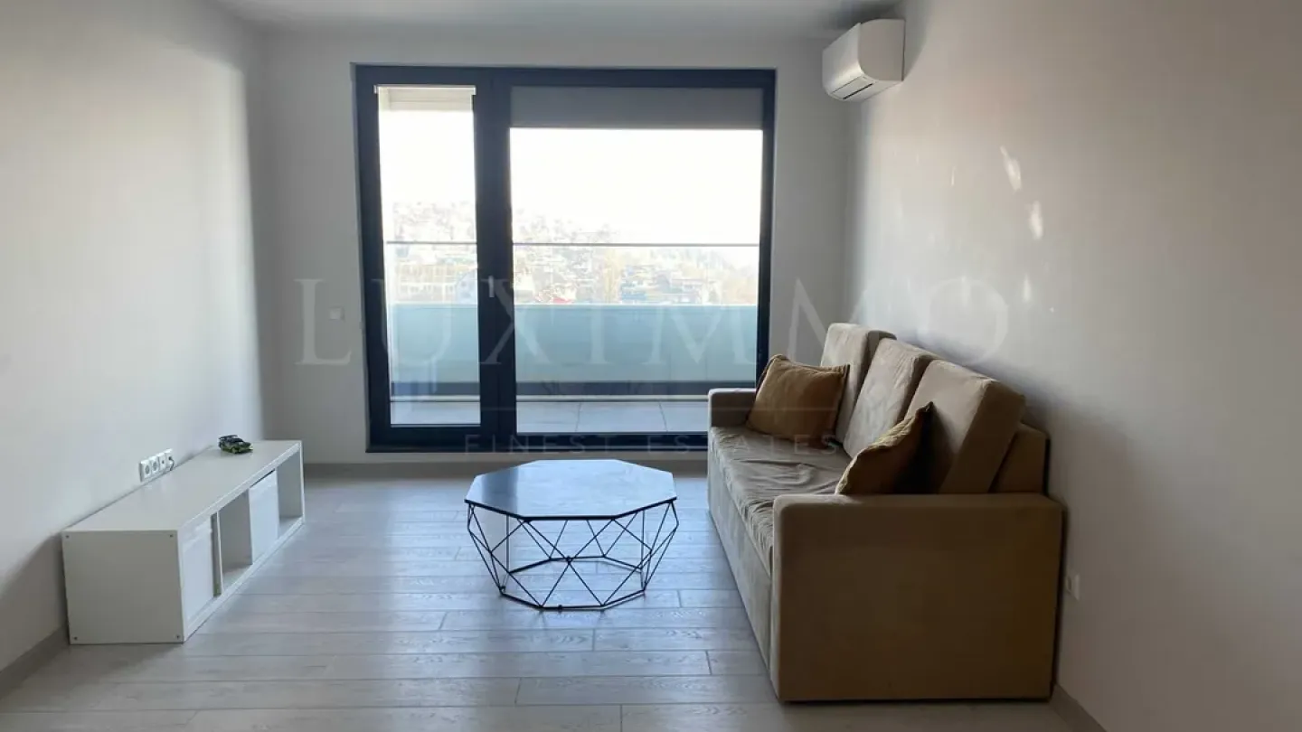 Sea View One-Bedroom Apartment in Varna's "Briz" District - Image 1