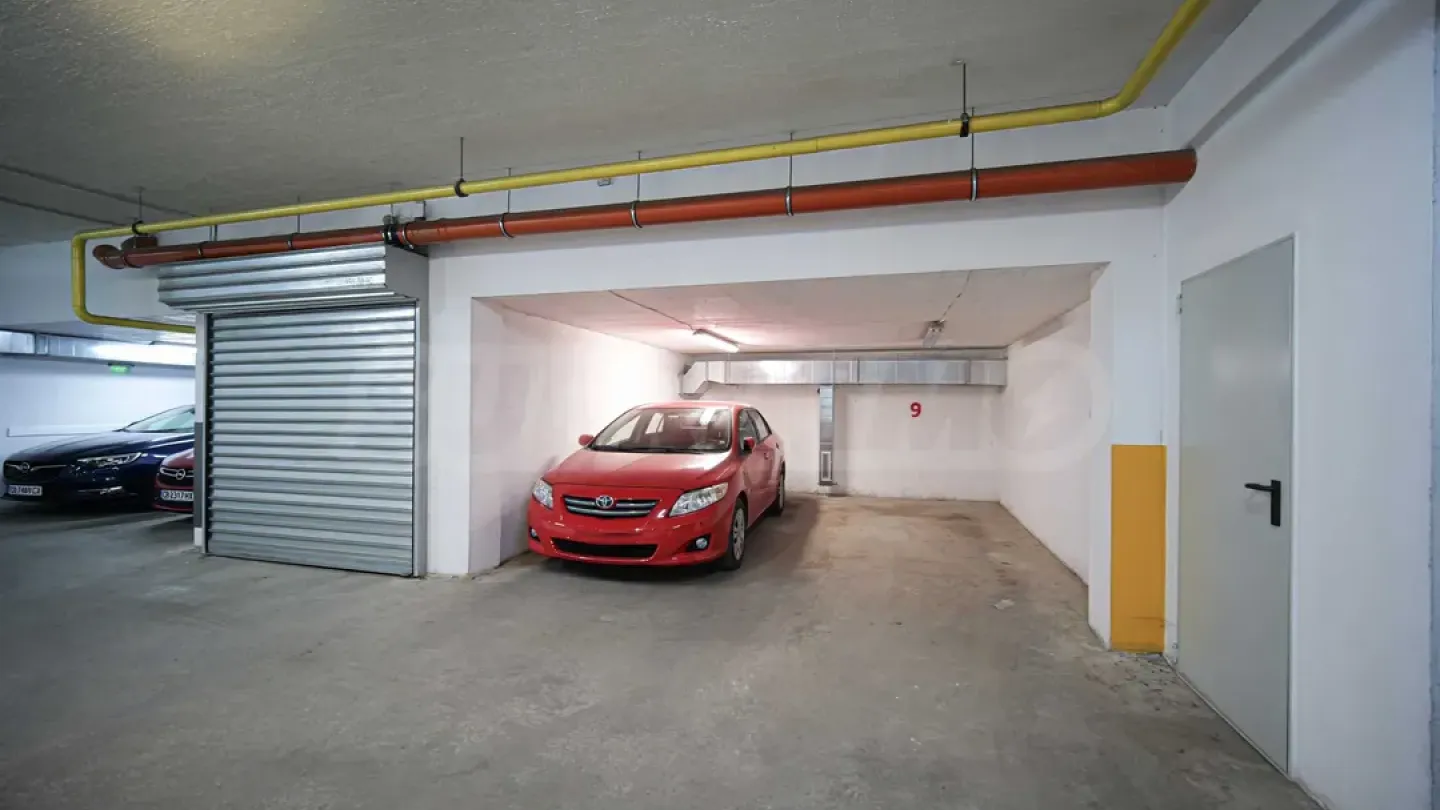 Spacious Fully Furnished Apartment in Sofia's Drvenchesi Area - Image 1