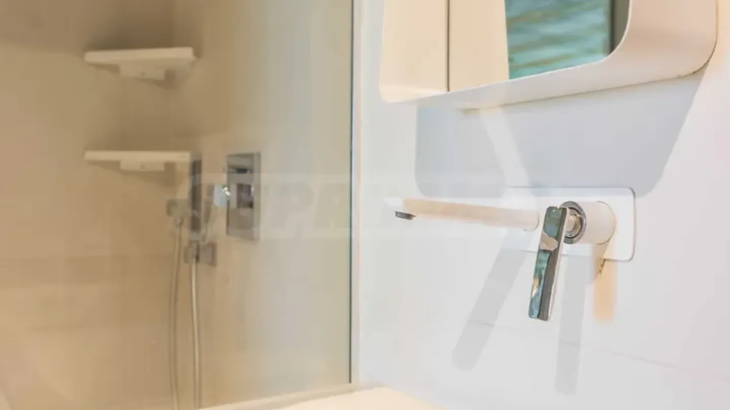 Luxury 2-Bedroom Apartment in Varna - Smart Building - Image 4